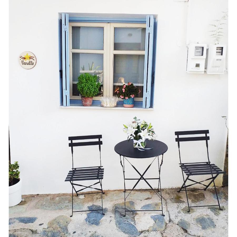 Vanilla Guesthouse สโกเปลอสทาวน์ ภายนอก รูปภาพ